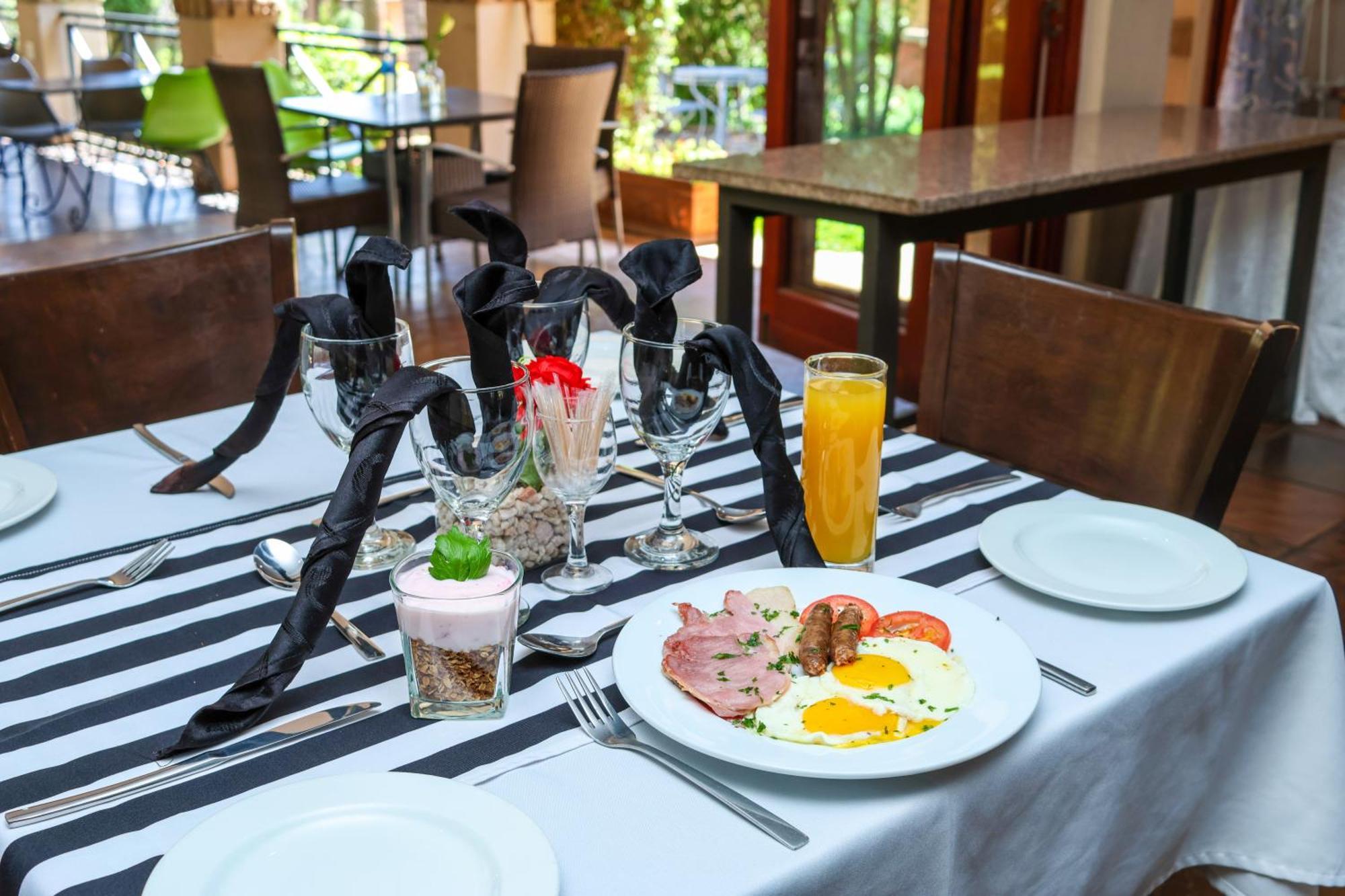 Thaba Legae Guest Lodge Rustenburg Ngoại thất bức ảnh